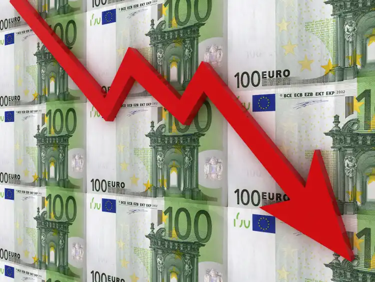 Euro fällt inmitten von Rezession sängsten
